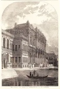 Dolmabahçe Sarayı